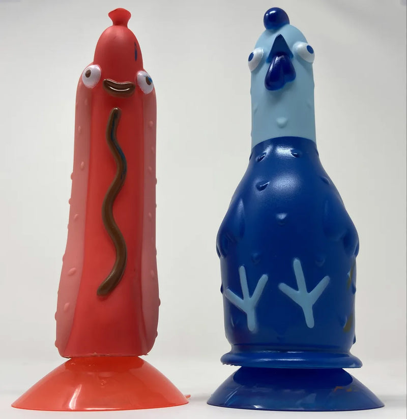 Load image into Gallery viewer, CHICKEN VS HOTDOG EN